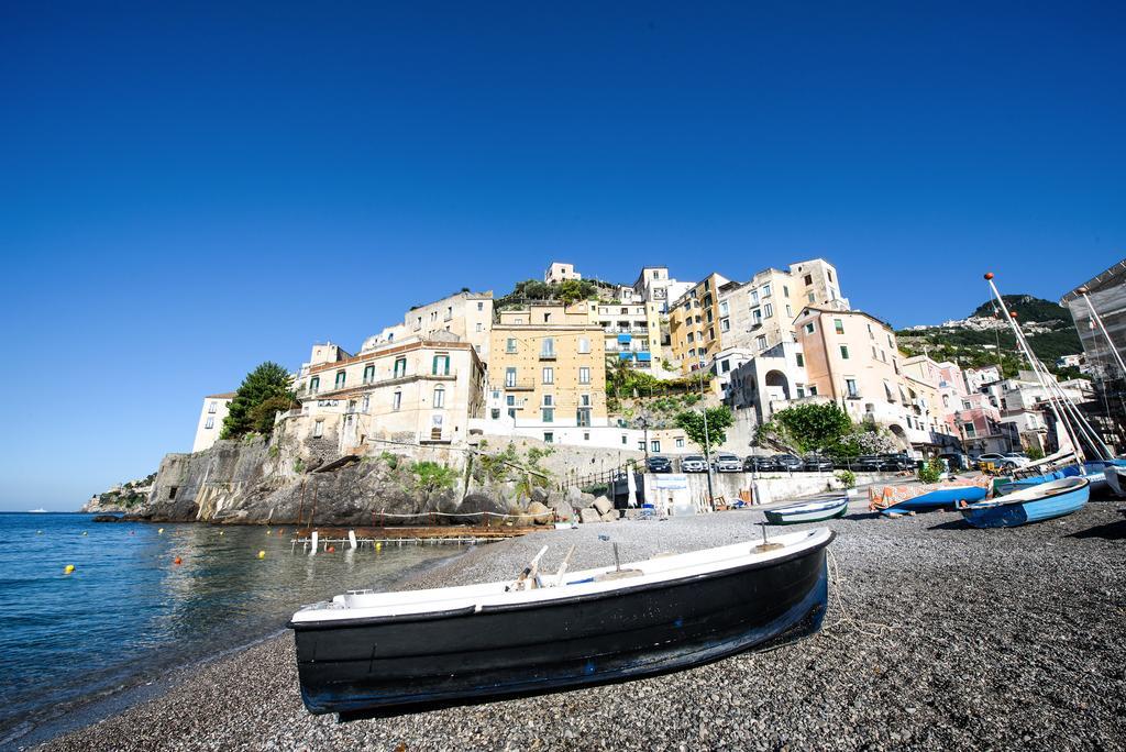 Al Corso Apartments By Amalfivacation Minori Buitenkant foto
