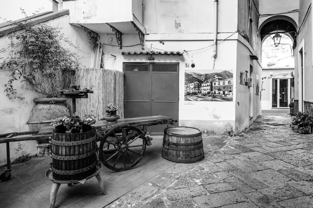 Al Corso Apartments By Amalfivacation Minori Buitenkant foto